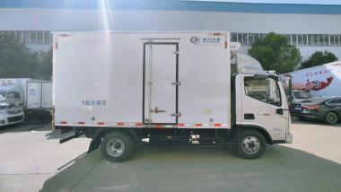 南昌奥铃4米2冷藏车现车热销，多重优惠助力高效冷链运输